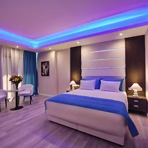 https://the-josephine-boutique-hotel.hotelsatayianapa.com