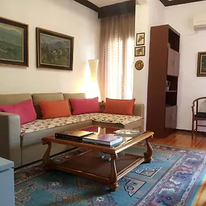Cosy Penthouse -up To 6 Guests- In The Centre! Θεσσαλονίκη