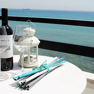 Apartment Lazuli Beachfront Penthouse 504