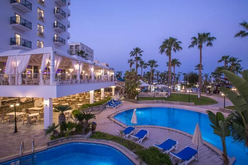 Lordos Beach Hotel & Spa Larnaca 4*,